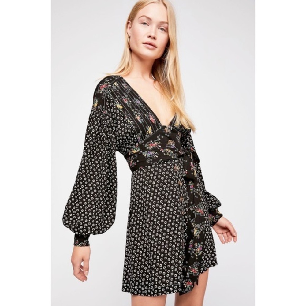 Free People Wonderland Black Floral Button Down Mini Dress Size Medium